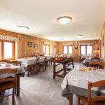 Sala colazioni dell'Albergo Del Ponte a Gressoney